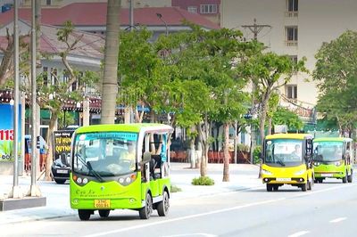 Nghệ An: Tháo gỡ điểm nghẽn để xe điện phục vụ du lịch ở Cửa Lò hoạt động ổn định