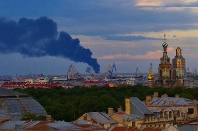 Ukraine tập kích sâu vào lãnh thổ Nga, cảng dầu cháy dữ dội