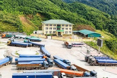 Hợp tác quốc tế để 'vực dậy' cửa khẩu Quốc tế Cầu Treo - Nậm Phao
