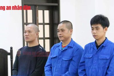 Nhóm bán 'cỏ Mỹ' ở Cà Mau lĩnh án 27 năm tù