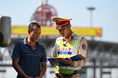 Nâng cao hiệu quả quản lý giao thông qua cắt giảm thủ tục hành chính