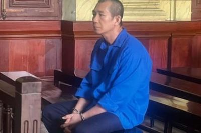 Người đàn ông mang 5 con dao vào TPHCM truy sát 'tình địch' lãnh 18 năm tù
