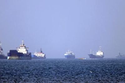 Iran mở đợt tấn công mới, nhắm mục tiêu vào sân bay và căn cứ của Mỹ tại Trung Đông