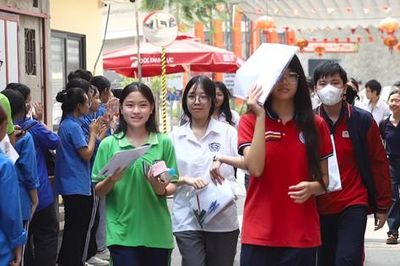 Điểm chuẩn vào lớp 10 năm 2026 Hà Nội sẽ tăng hay giảm?