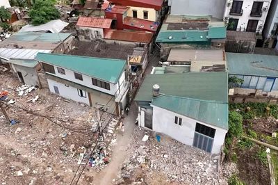 Hà Nội yêu cầu kiểm tra, xử lý nhà siêu mỏng, siêu méo mọc lên sau các dự án mở đường