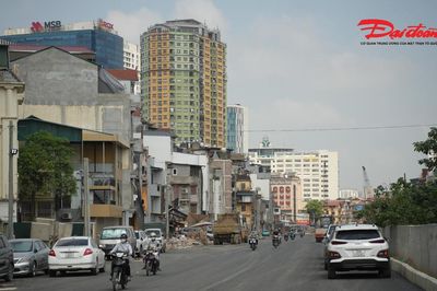 500m đường Vành đai 1 Hoàng Cầu - Voi Phục lộ diện hình hài sau khi thảm nhựa