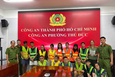 Bắt nhóm người nước ngoài 'bay lắc', lộ đường dây lừa đảo xuyên biên giới
