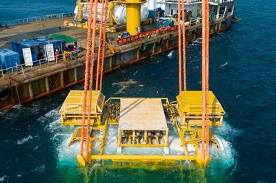 Trung Quốc âm thầm đưa hàng nghìn máy chủ xuống biển