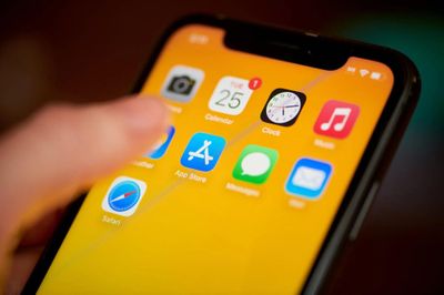 Doanh thu App Store lập kỷ lục nhờ làn sóng AI