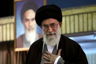 Ngoại trưởng Iran kể phút bước ra từ đống đổ nát oanh tạc ông Khamenei
