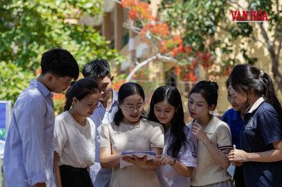 Đồng hành cùng học sinh trong chặng nước rút