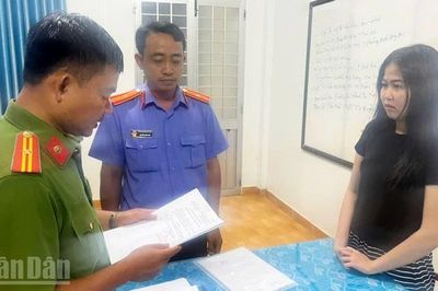 Khởi tố bị can kinh doanh hàng hóa giả mạo nhãn hiệu, xâm phạm quyền sở hữu công nghiệp