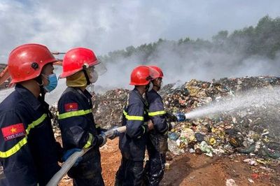 Quảng Trị chỉ đạo ngăn ngừa cháy tại các bãi rác dân sinh gây ô nhiễm môi trường