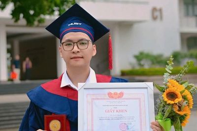Nam sinh Bách khoa tốt nghiệp sớm loại Xuất sắc: 'Điều mình tự hào nhất là đã không còn quá rụt rè'