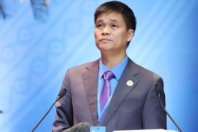 Đề xuất sớm hình thành chủ trương 'lương đủ sống' thay thế lương tối thiểu