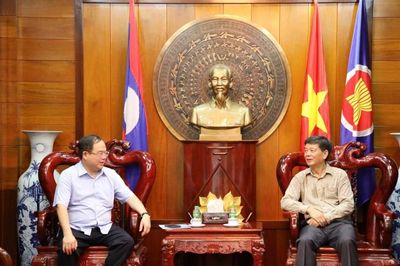Bí thư Tỉnh ủy Quảng Ninh chào xã giao Tổng Lãnh sự Việt Nam tại Lào