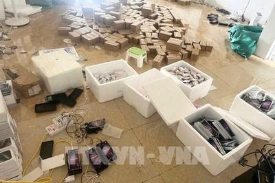Tuyên Quang phá đường dây tiêu thụ hàng nghìn điện thoại Samsung giả