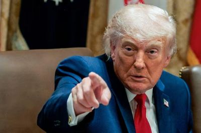 Trump từng gây bất ngờ chỉ trích bức ảnh của chính mình: 'Tệ nhất mọi thời đại'