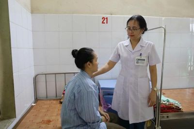 Đồng hành cùng người bệnh 'đặc biệt'
