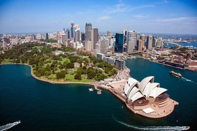 Kinh tế Australia giảm tốc dưới sức ép từ lãi suất tăng và giá năng lượng cao