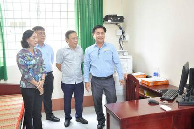 Phó Chủ tịch UBND tỉnh An Giang Nguyễn Thị Minh Thúy kiểm tra công tác chuẩn bị kỳ thi tốt nghiệp THPT năm 2026