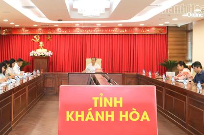 Phó Bí thư Tỉnh ủy, Chủ tịch Ủy ban MTTQ Việt Nam tỉnh Nguyễn Khắc Hà làm việc với Ban Tuyên giáo và Dân vận Tỉnh ủy