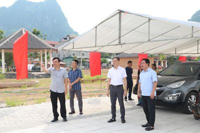Khảo sát thực trạng khuôn viên tượng đài đồng chí Lương Văn Tri