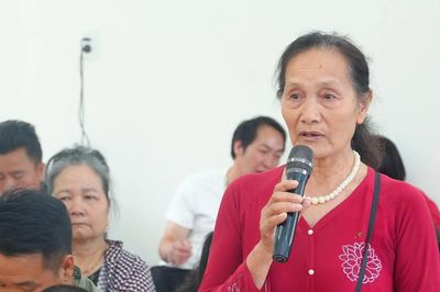 Thường trực Đảng ủy phường Sa Pa tiếp xúc, đối thoại trực tiếp với Nhân dân