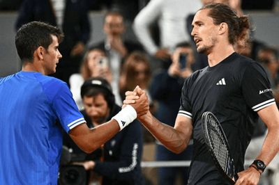 Roland Garros 2026: Zverev và Mensik dập tắt hiện tượng Rafael Jodar, Joao Fonseca