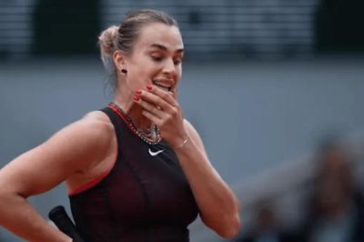 Sabalenka thua ngược Diana Shnaider tại Roland Garros 2026 và thừa nhận muốn giải nghệ