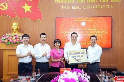 Đồng chí Chủ tịch UBND tỉnh làm việc với Trường Đại học Tây Bắc