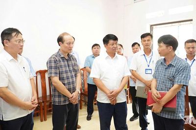 Phó Chủ tịch UBND tỉnh Thái Nguyên kiểm tra công tác khám sức khỏe định kỳ cho người dân