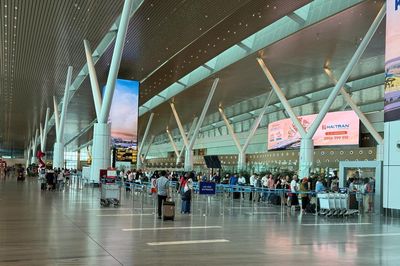 Sân bay Tân Sơn Nhất dự kiến phục vụ hơn 700 chuyến bay mỗi ngày dịp cao điểm hè