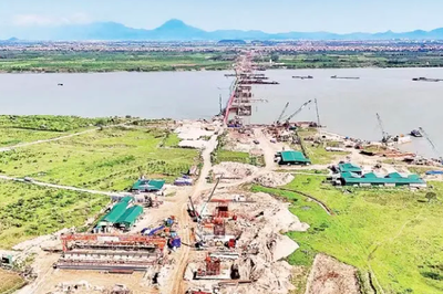 Hà Nội yêu cầu hoàn thành giải phóng mặt bằng 9 cầu vượt sông trước ngày 30/6/2026