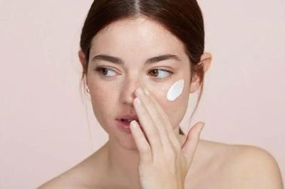 Phụ nữ sau tuổi 40 muốn trẻ lâu, đừng bỏ qua 7 thói quen này