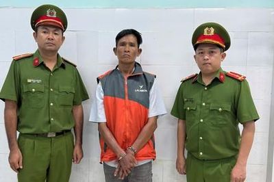Công an xã Đông Thạnh: Nhanh chóng điều tra, bắt giữ đối tượng cướp giật tài sản của người dân