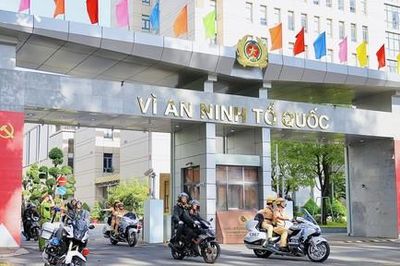 Thông báo: Tuyển chọn công dân ngành y khoa, điện tử viễn thông, ngôn ngữ Lào, Thái Lan vào công tác tại Công an TPHCM