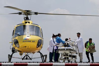 Sống sót kỳ diệu gần 1 tuần trên đỉnh Everest không thức ăn, không oxy hỗ trợ