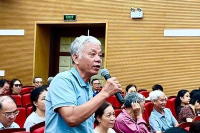 Cử tri phường Ô Chợ Dừa kiến nghị nhiều vấn đề 'nóng' về trật tự đô thị