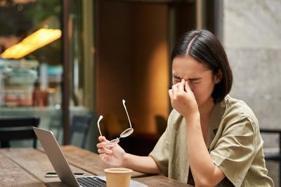 Càng lớn tuổi càng nên tránh 5 tư duy khiến tài lộc tiêu tan