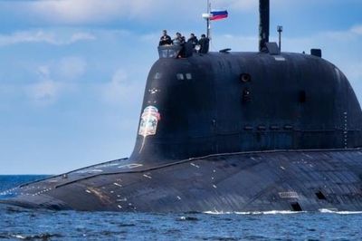 Tàu ngầm hạt nhân Yasen Nga phóng tên lửa gần sườn Bắc Cực của NATO
