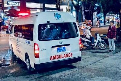 CSGT ở TPHCM hỗ trợ mở đường cho xe chở trái tim hiến tặng đến bệnh viện