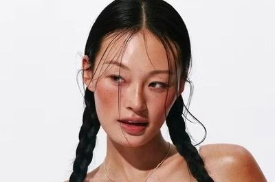 Xu hướng trang điểm da bóng khỏe, nhìn đã thấy nắng hè và gió biển vẫy gọi