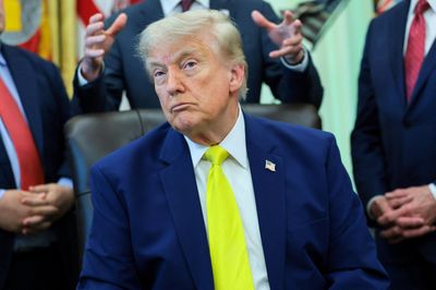 Ông Trump nói 'sẽ rất vinh dự' nếu gặp Lãnh tụ Tối cao Iran