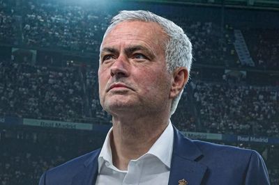 Real Madrid mất số tiển khổng lồ để thay HLV