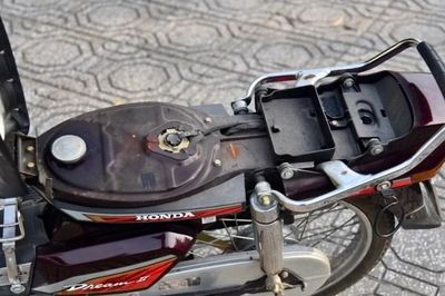 Cần làm gì với xe không hỗ trợ xăng E10?