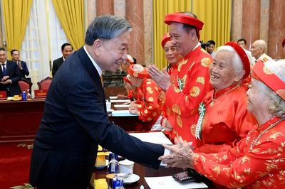 [Ảnh] Tổng Bí thư, Chủ tịch nước Tô Lâm gặp mặt 85 đại biểu người cao tuổi tiêu biểu toàn quốc