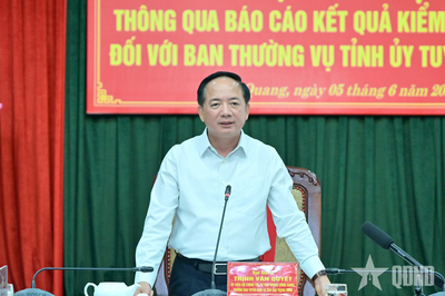 Đồng chí Trịnh Văn Quyết làm việc với Ban Thường vụ Tỉnh ủy Tuyên Quang