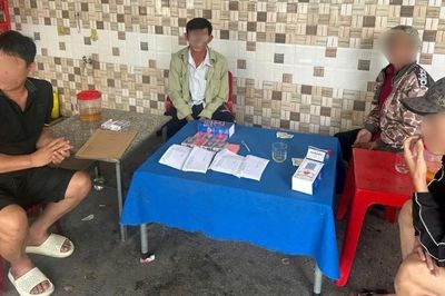 Liên tiếp triệt xóa các sòng bạc núp bóng quán cà phê