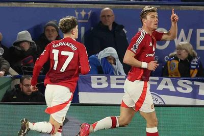 Man United chia tay cầu thủ 38 triệu bảng